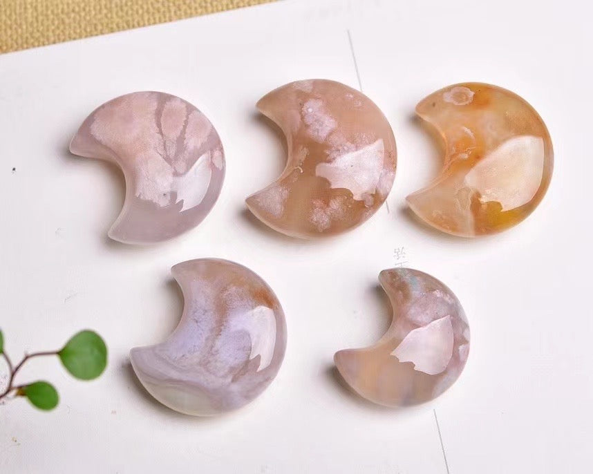 Sakula Agate Moon Pendants