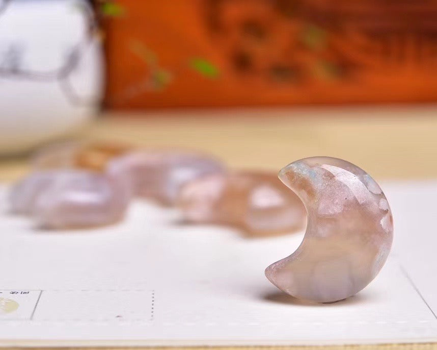 Sakula Agate Moon Pendants