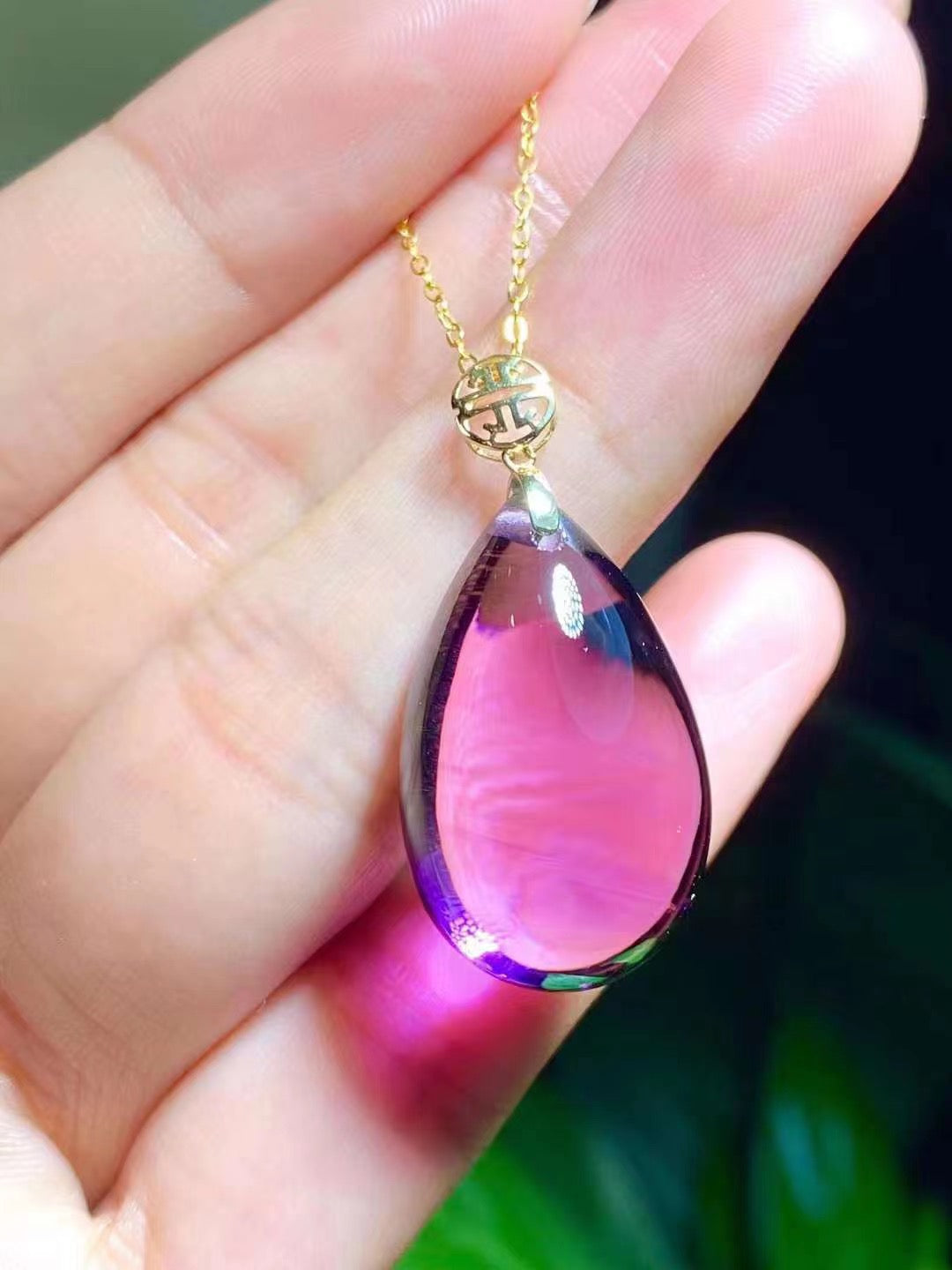 Amethyst Pendant 18K Gold Inaid