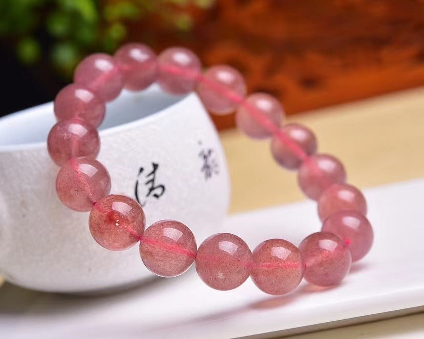 Strawberry Quartz Bracelets OD10mm