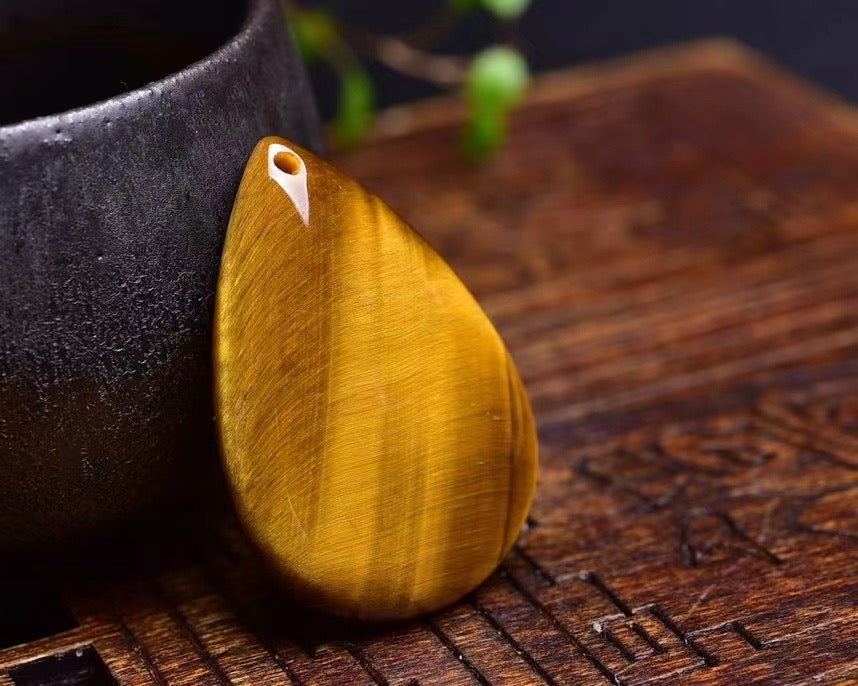 Tiger's Eye Water-drop Pendant