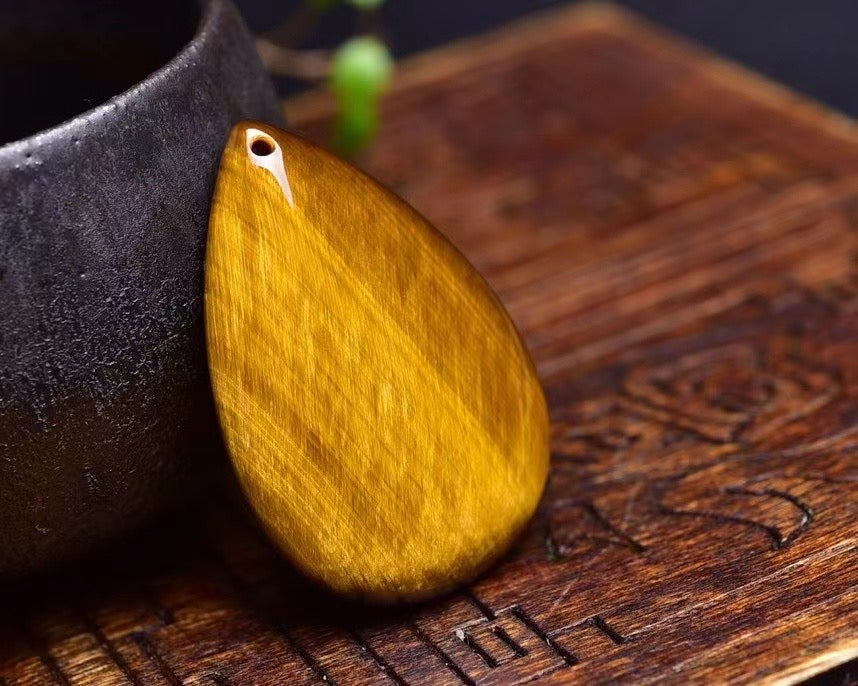 Tiger's Eye Water-drop Pendant