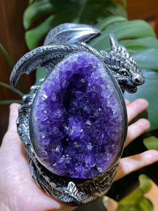 Amethyst Geode Mini Dragon Egg Geode
